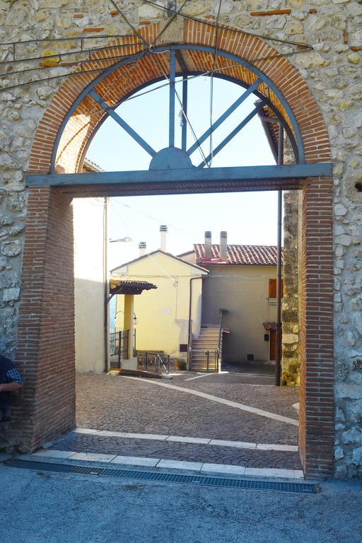 La Casetta Dei Desideri Poggio Bustone Екстер'єр фото