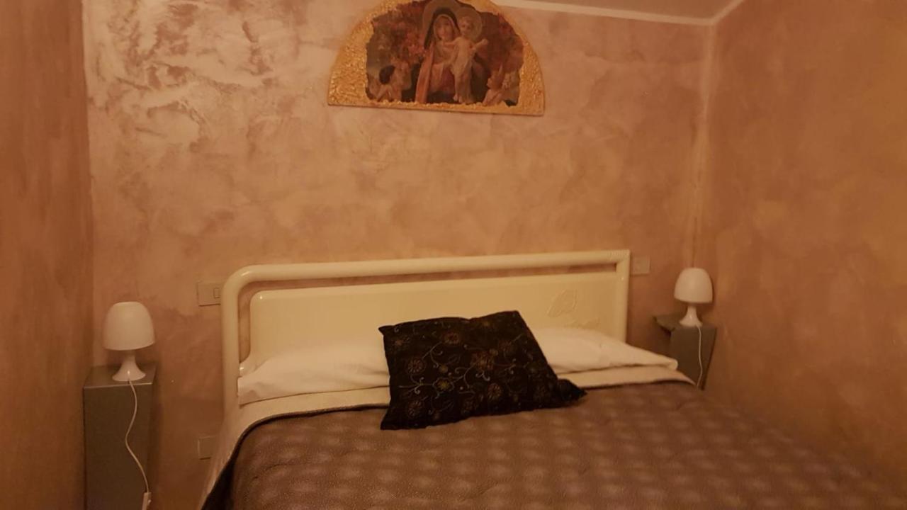 La Casetta Dei Desideri Poggio Bustone Екстер'єр фото